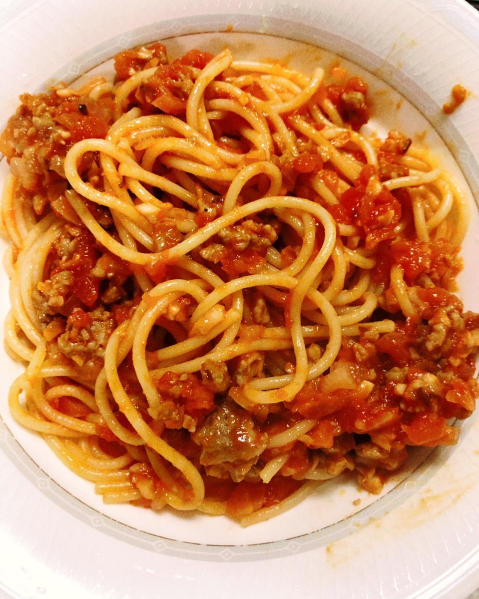 蕃茄蘑菇肉酱意大利面