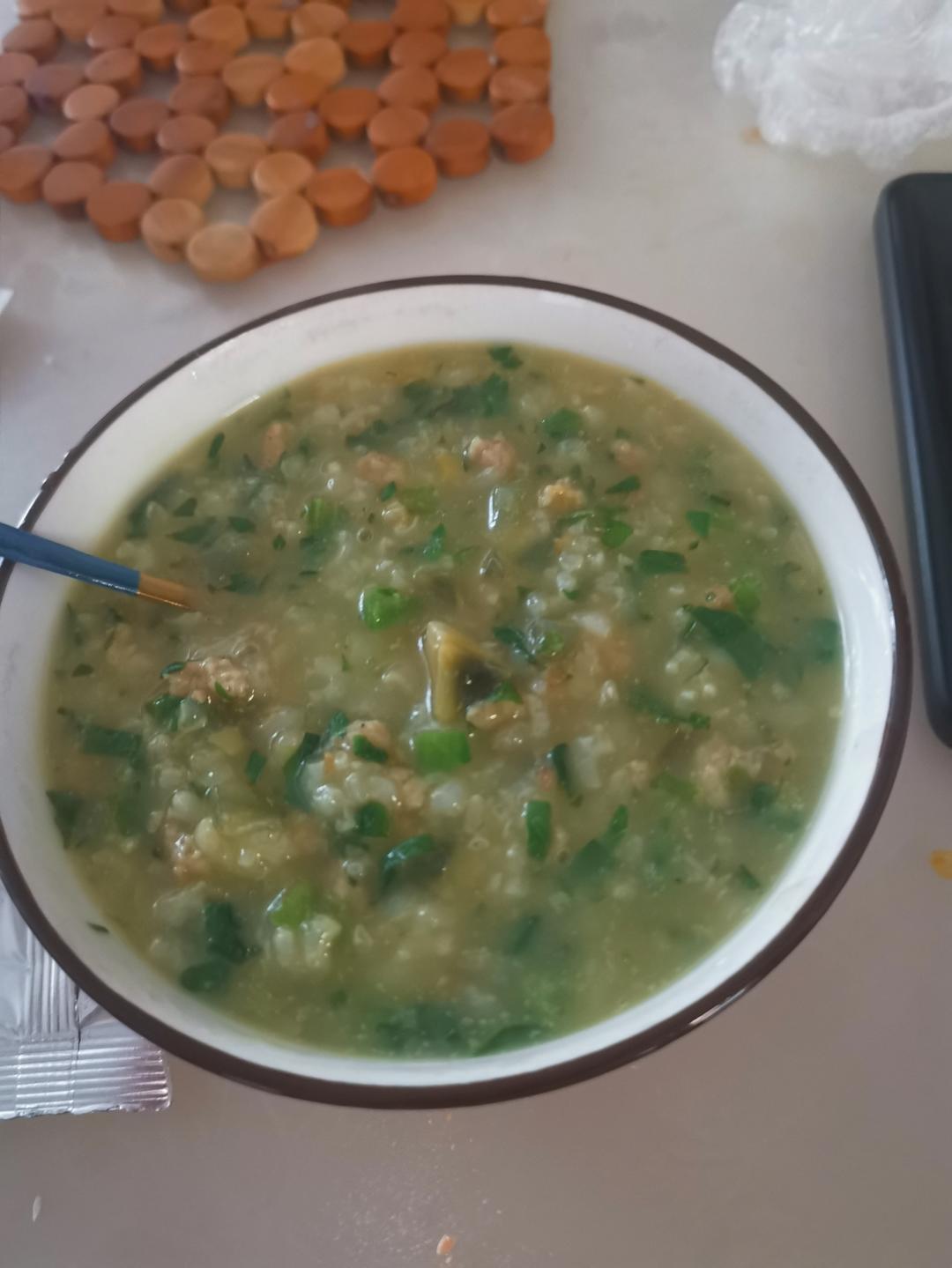 妈妈👩教我做的皮蛋瘦肉粥🥣简单快捷美味😋