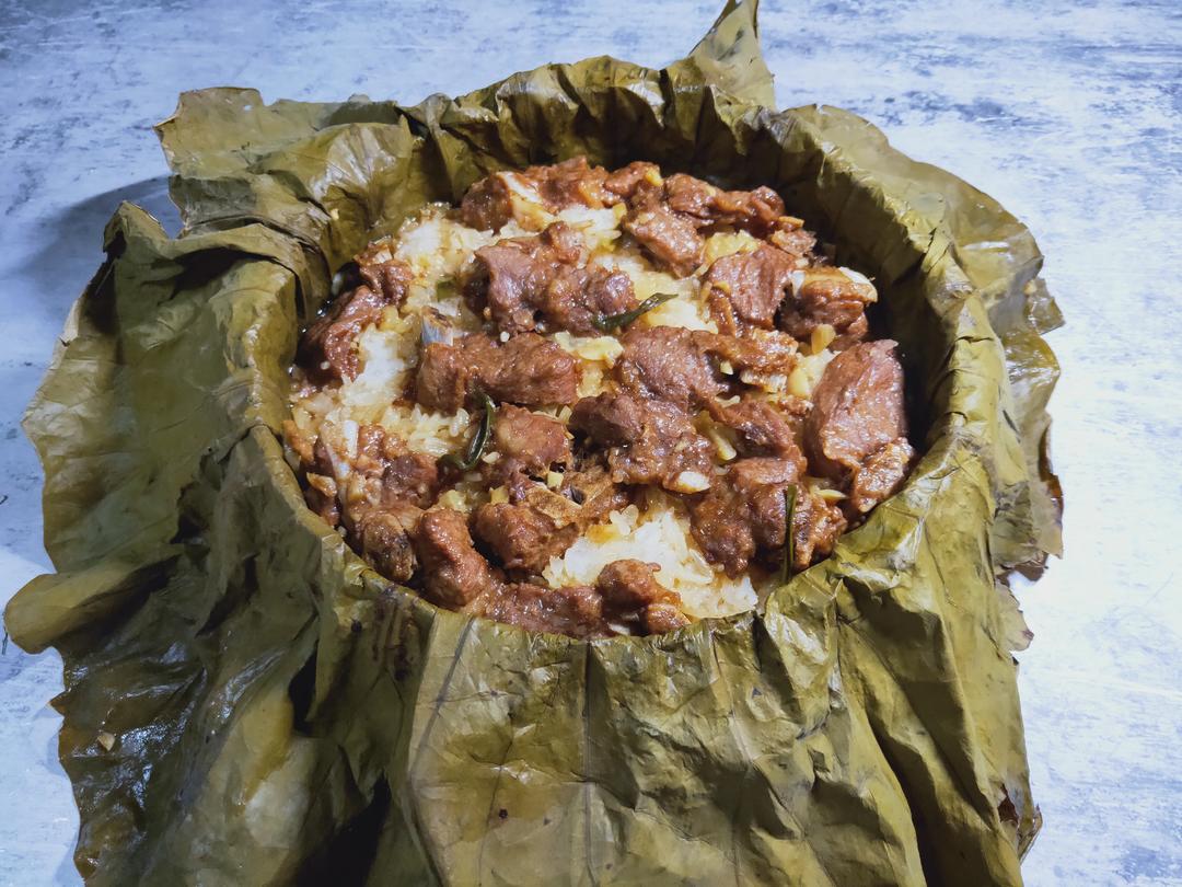 好吃到爆的荷叶糯米蒸排骨