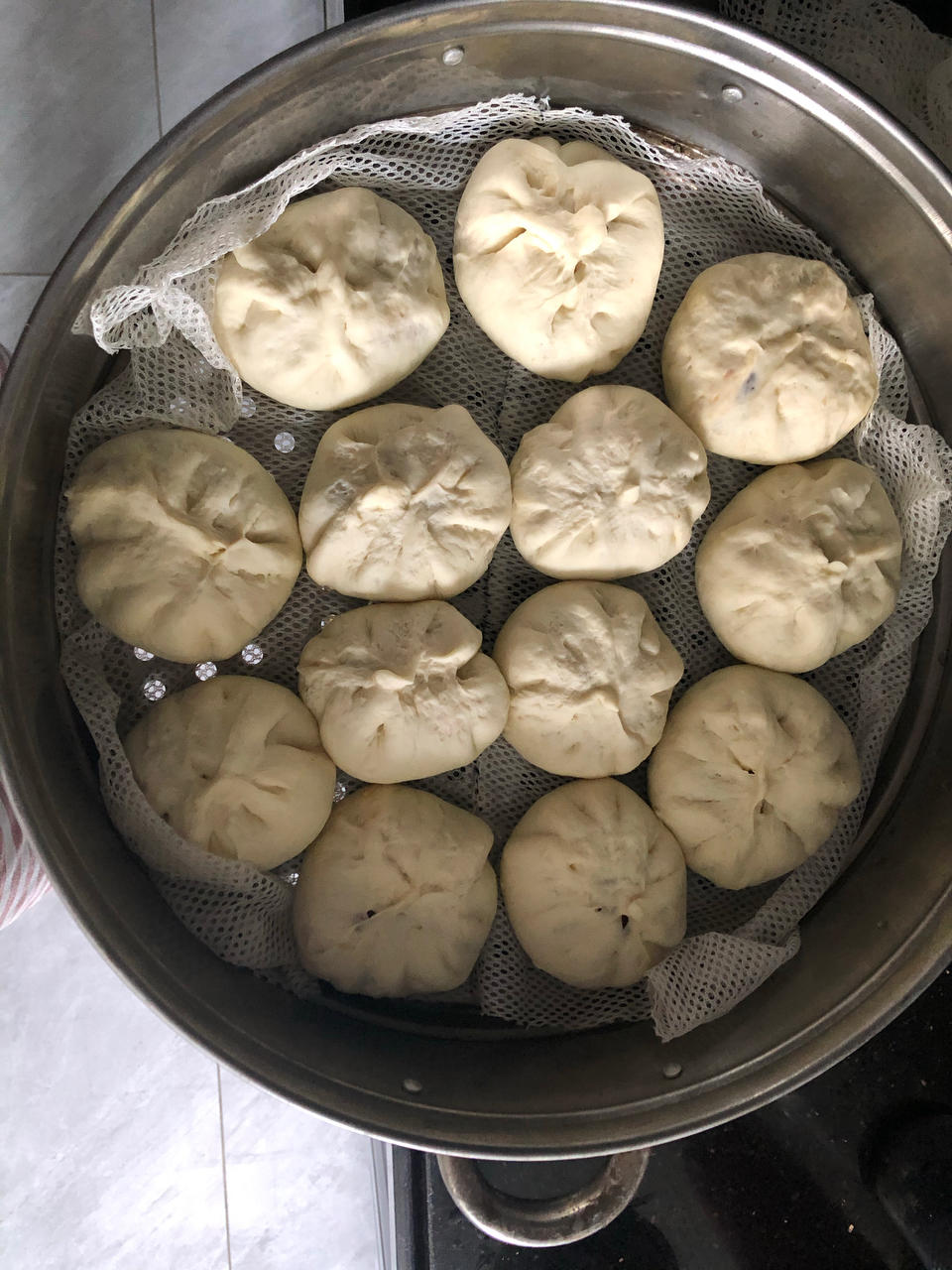飙汁大肉包