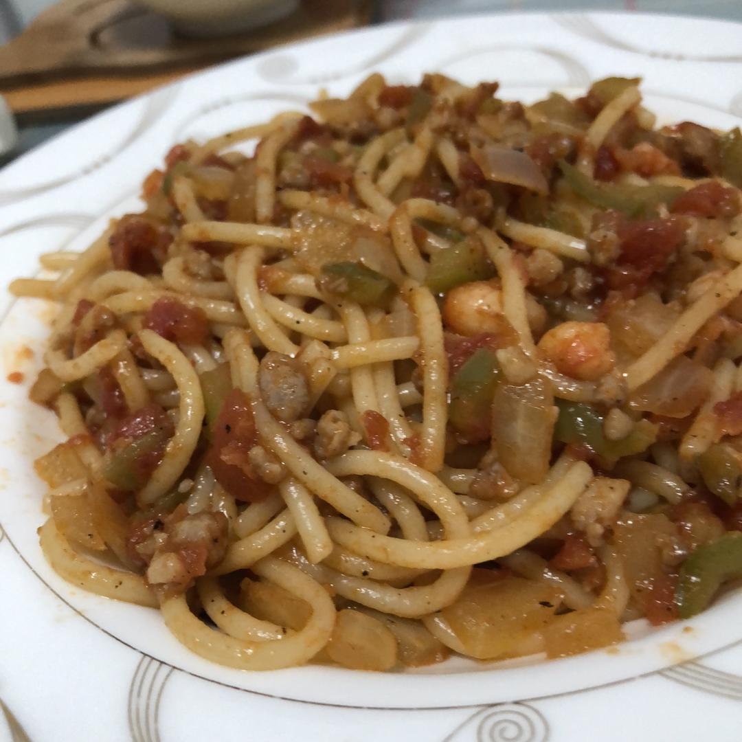 番茄肉酱意大利面
