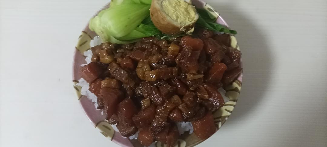 洋葱酥卤肉饭