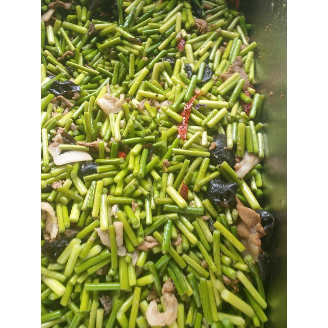 蒜薹炒肉丝