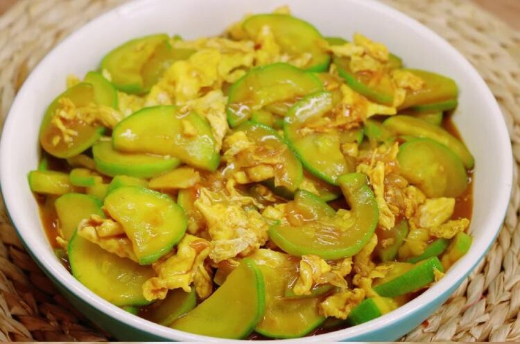 西葫芦炒蛋的做法