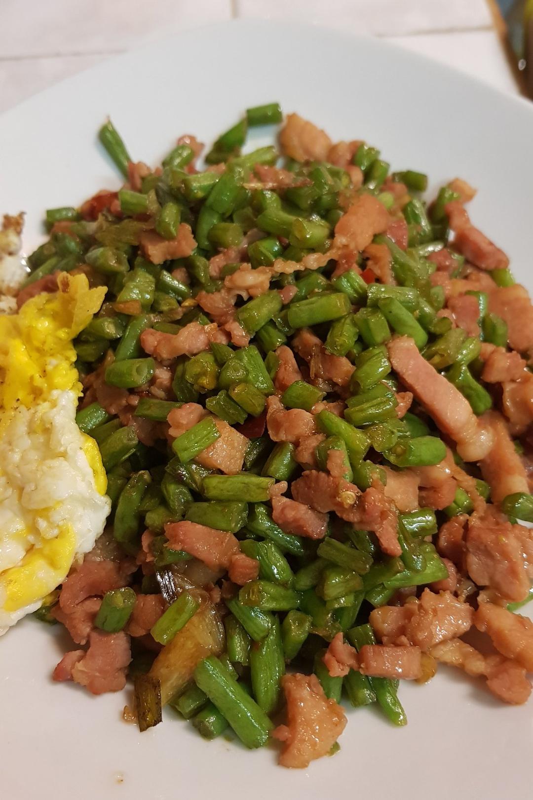 肉沫豆角下饭菜