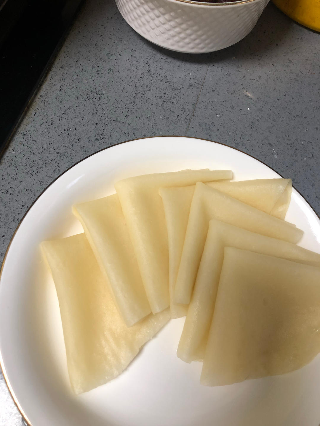 春饼   轻松一次做出十几张的春饼皮