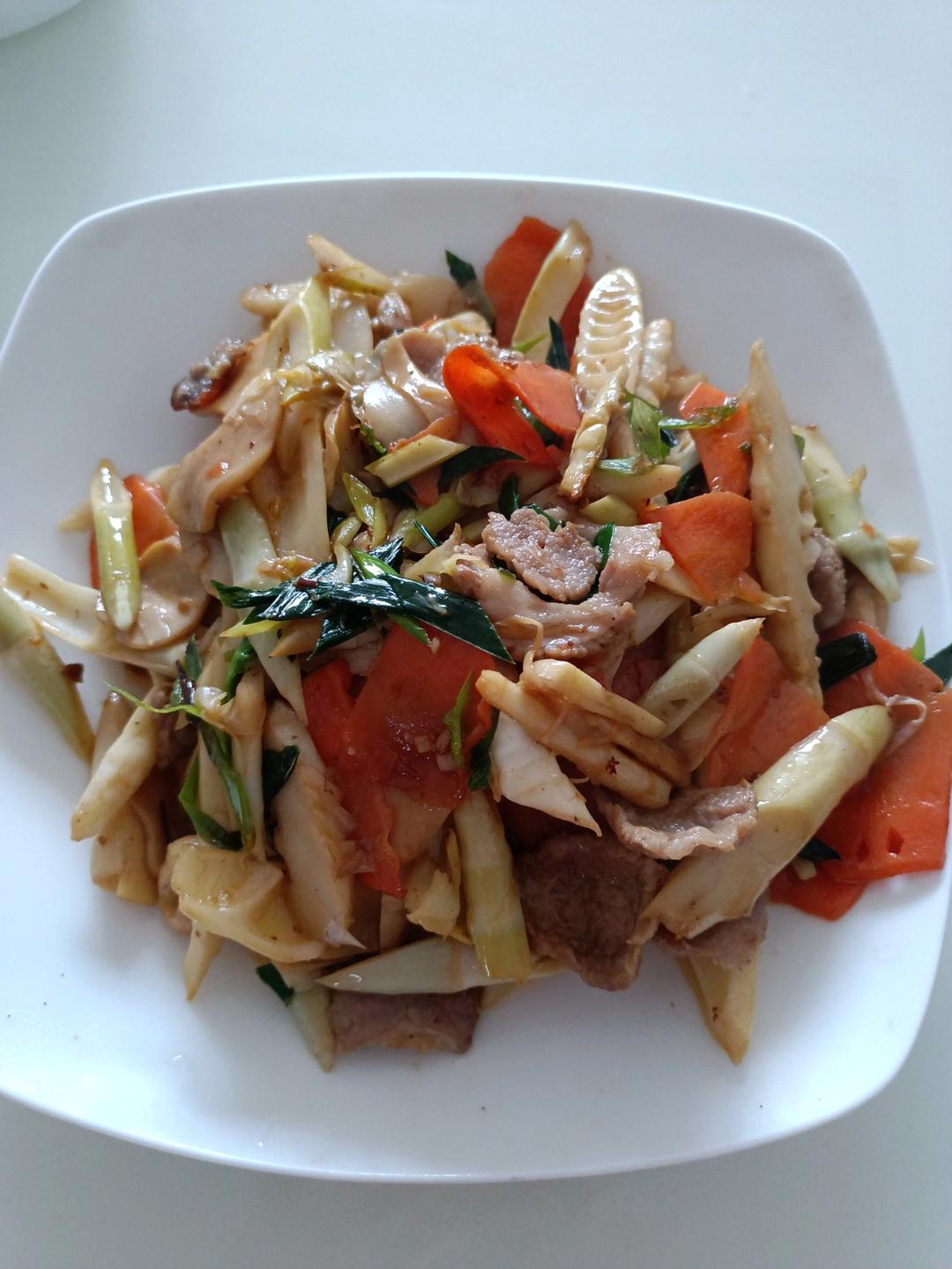 小竹笋炒腊肉