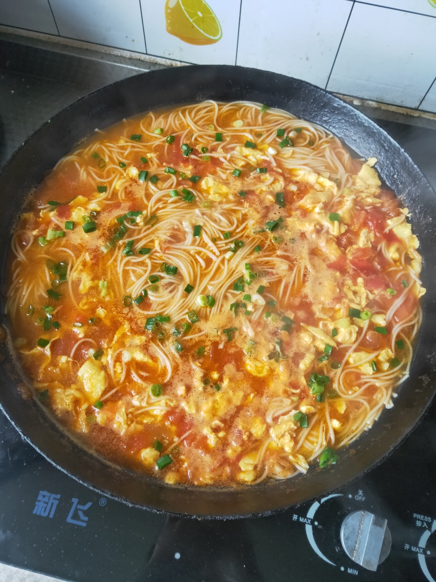 全家最爱西红柿鸡蛋汤面的做法 步骤14