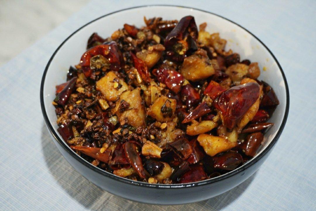 厨师长教你：“辣子鸡”的正宗做法，满满的干货快收藏吧