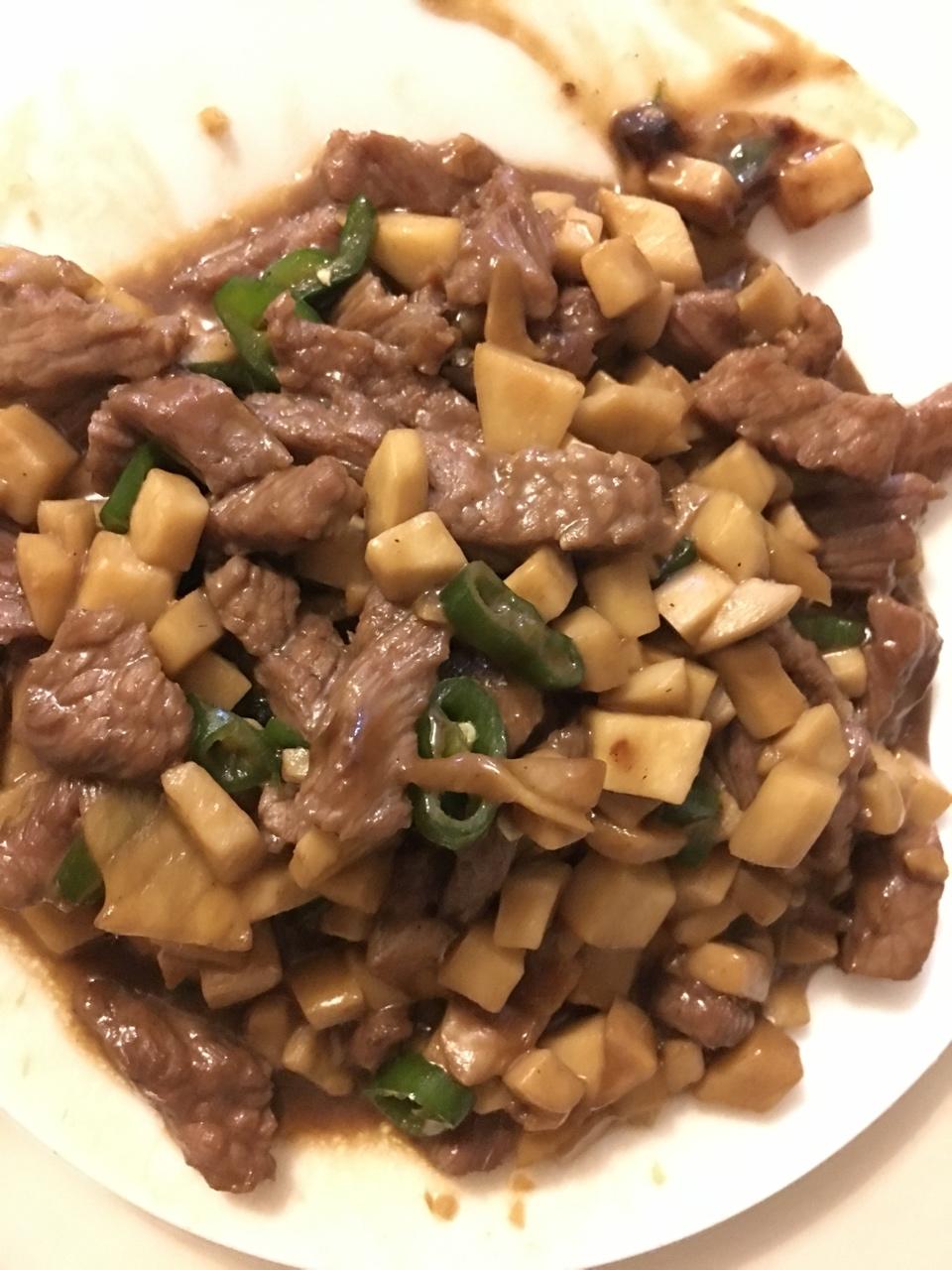 家常菜~杏鲍菇烧牛肉粒