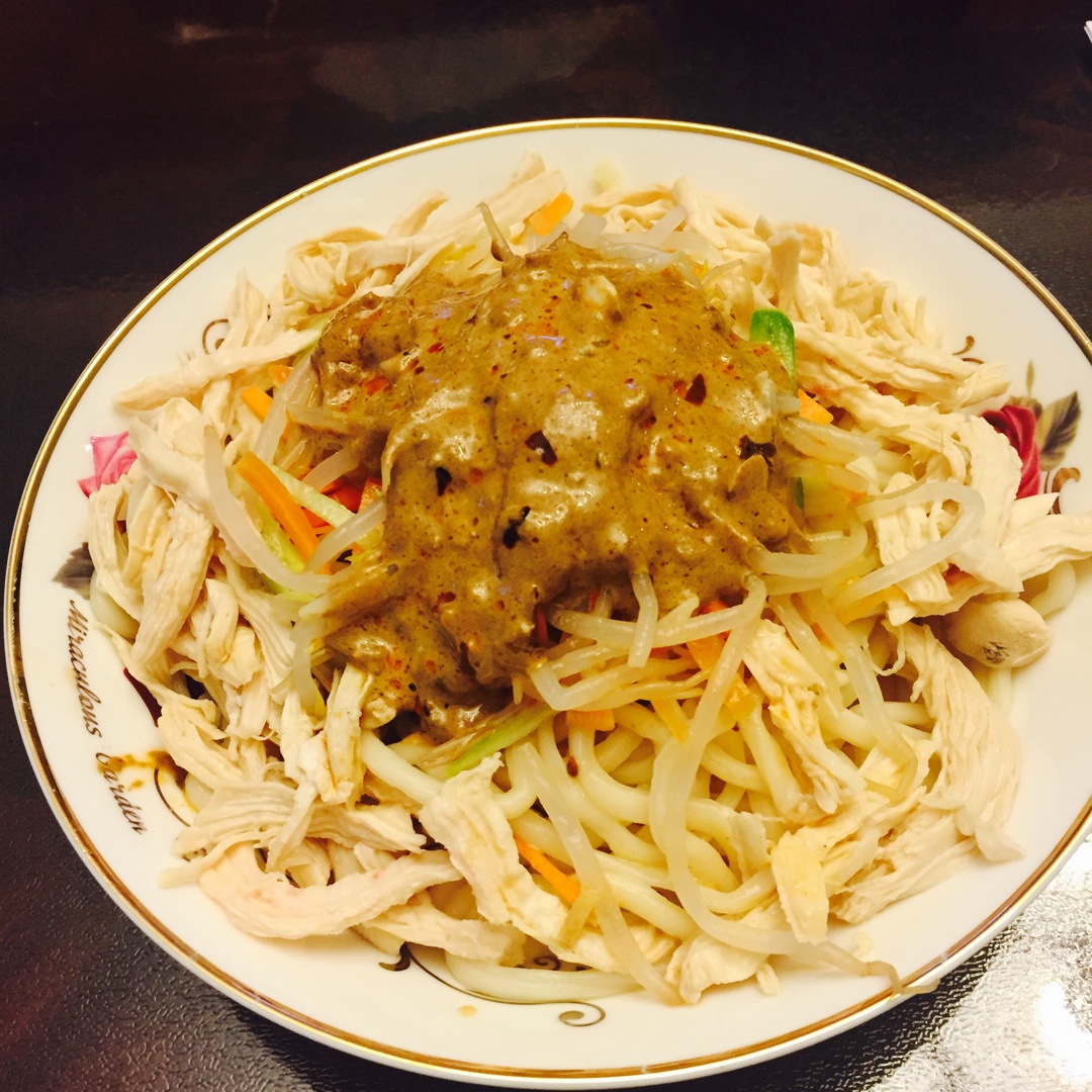 鸡丝凉面