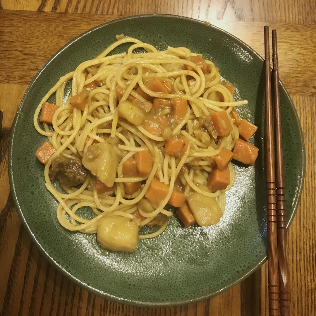 日式咖喱牛肉饭