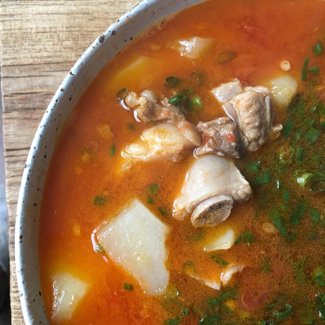 番茄土豆排骨汤