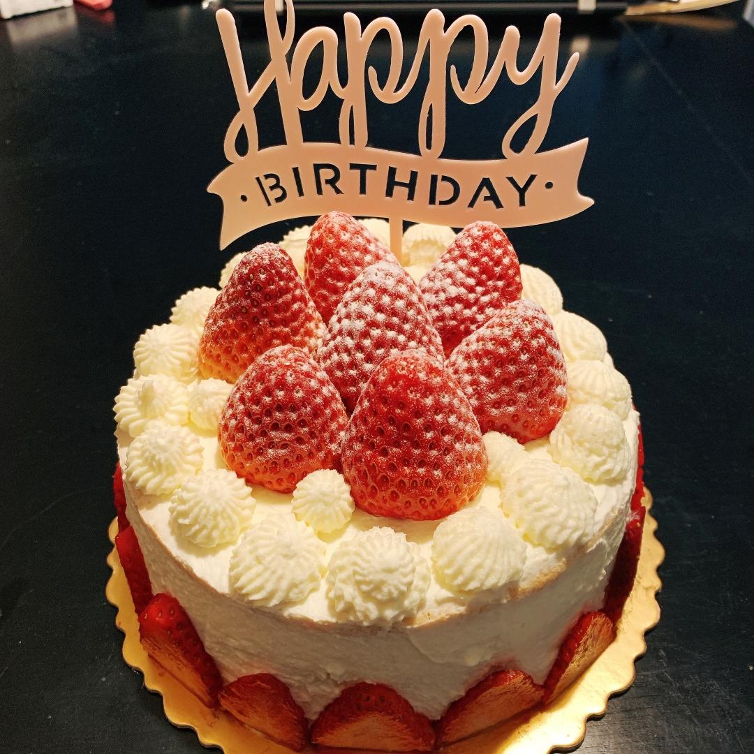 张哓萌做的超级简单的味多美同款生日蛋糕6寸新手也能高度还原