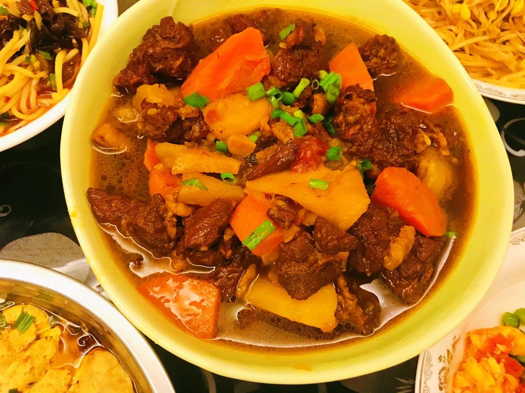 番茄土豆炖牛腩