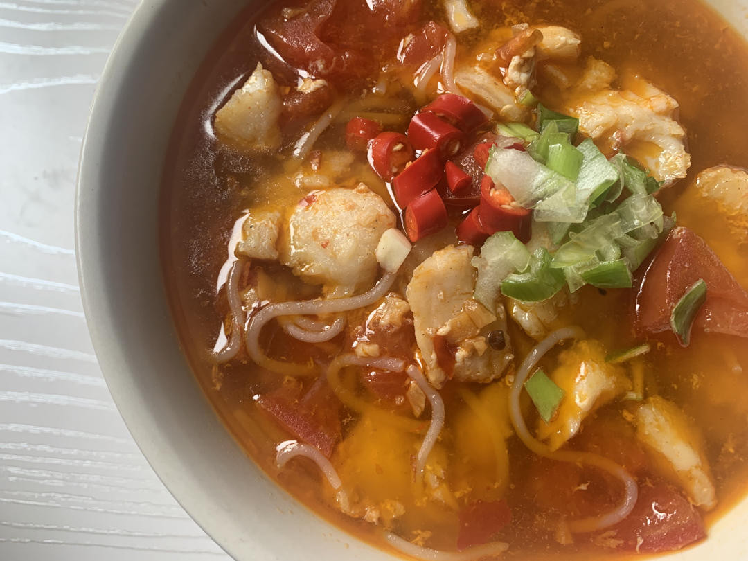 超鲜美快手【番茄巴沙鱼粉丝煲】