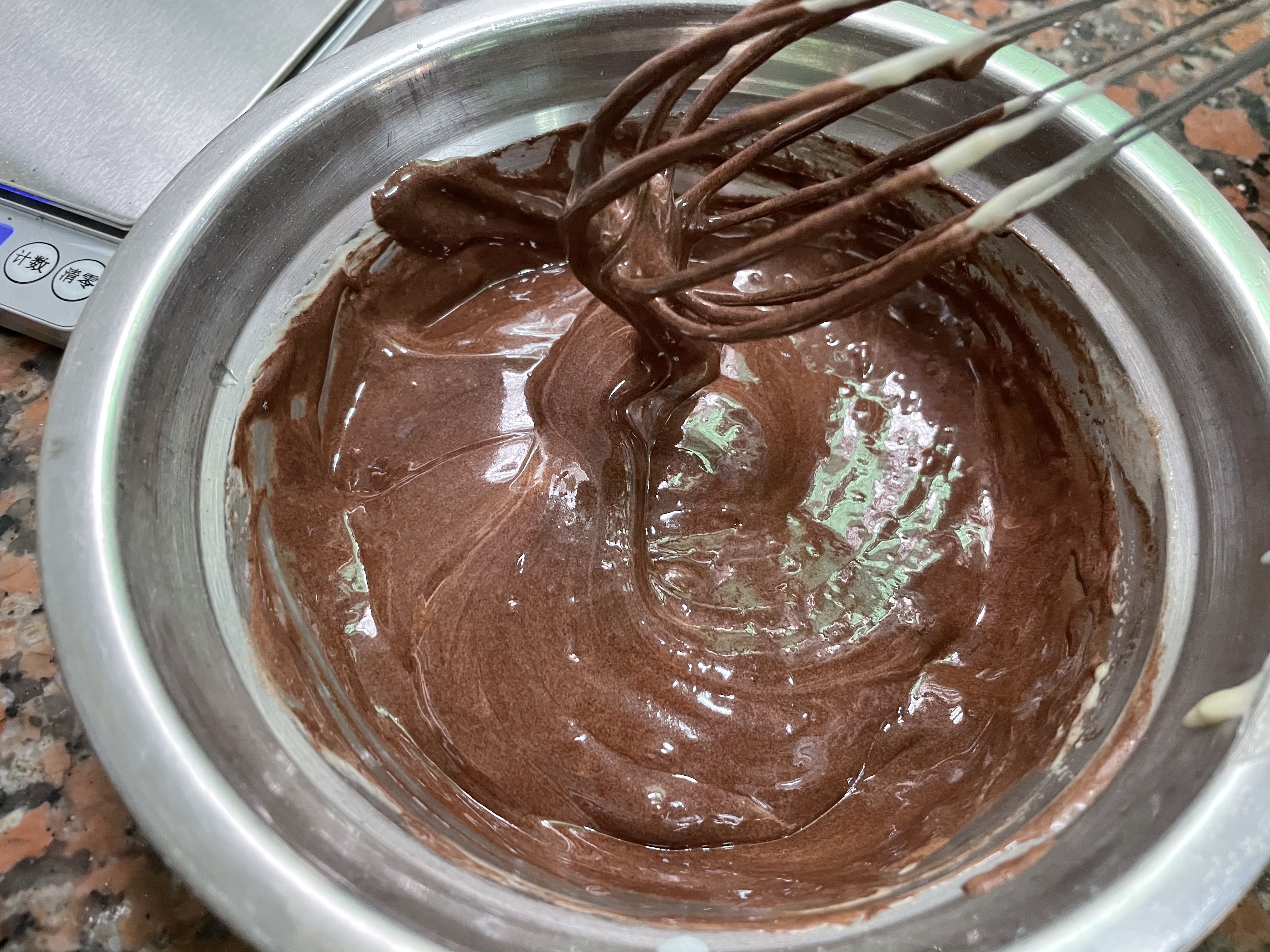 香浓巧克力杯子蛋糕的做法 步骤13