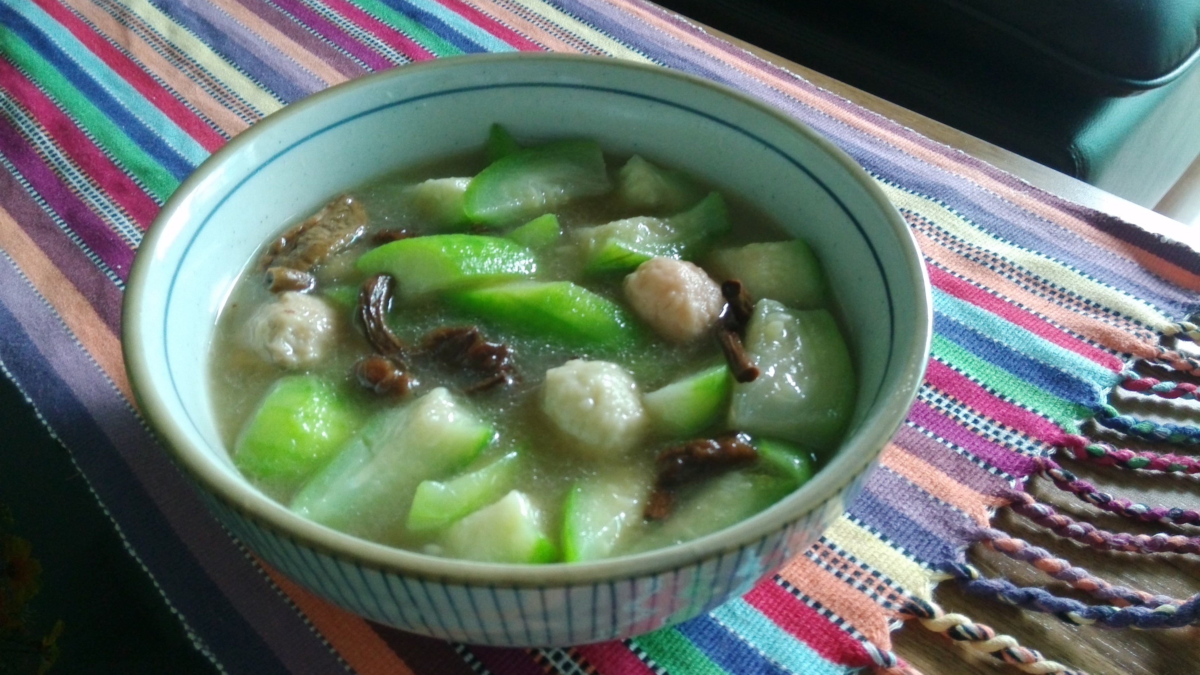 芙蓉菌菇丝瓜汤