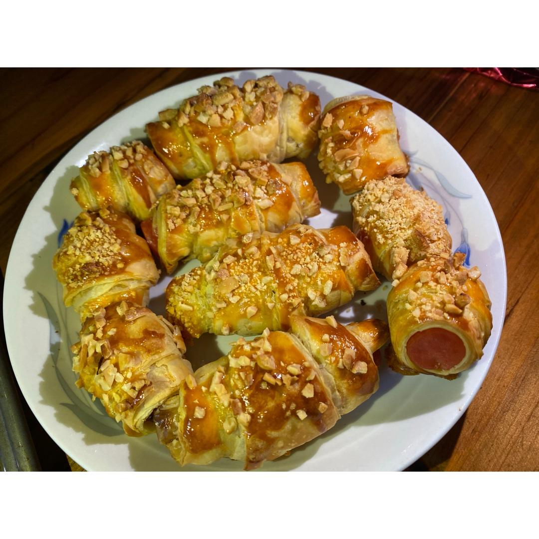 香肠酥皮卷：手抓饼皮还能这样吃，不用和面快速搞定早餐