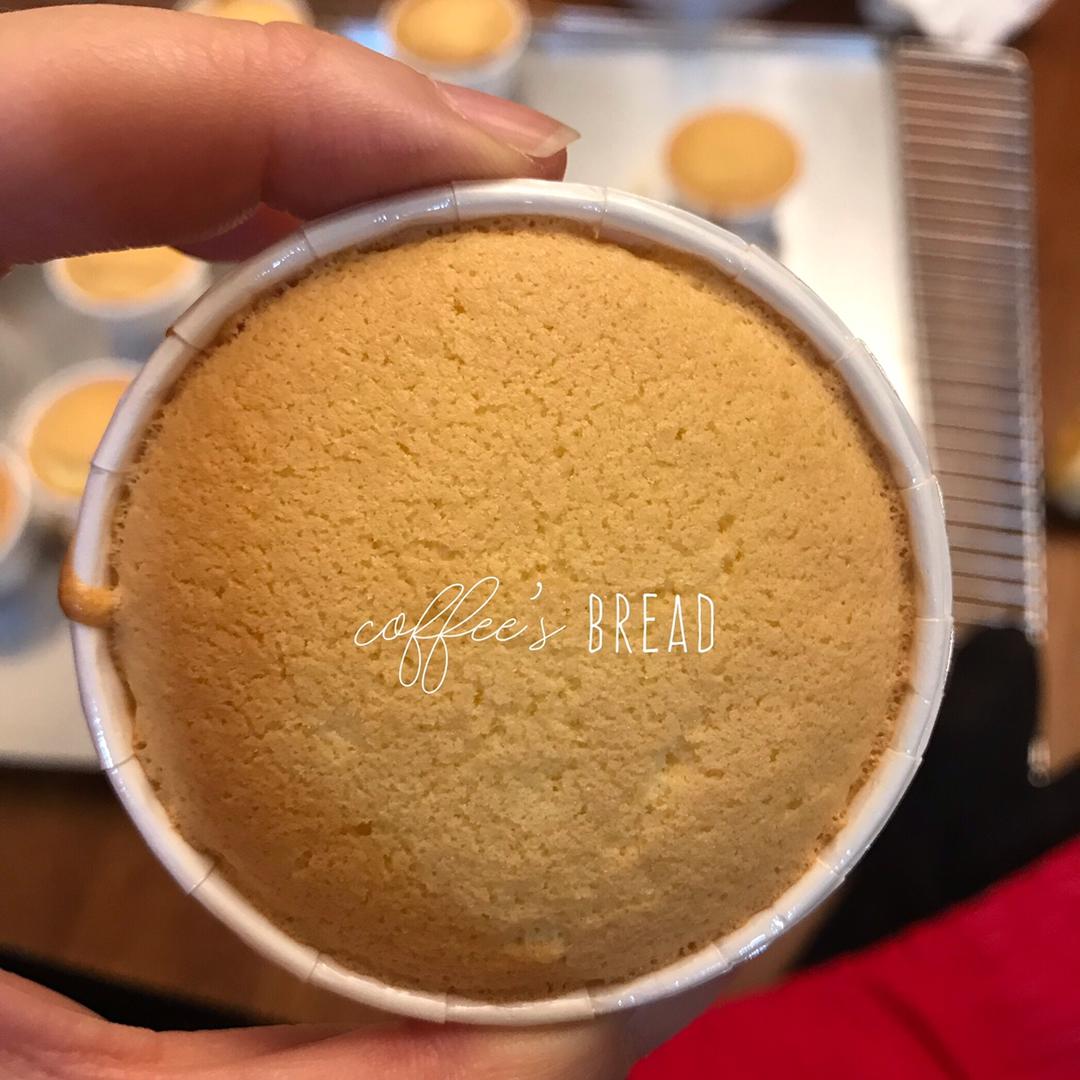 原味海绵纸杯蛋糕（非常适合裱花、盖糖皮的cupcake方子）