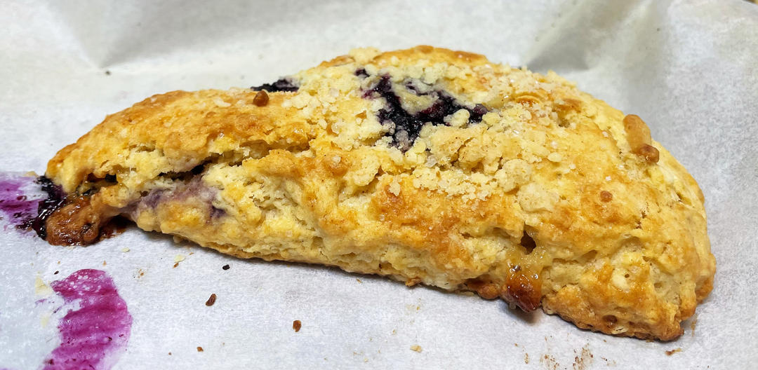 爆浆蓝莓司康饼   Blueberry Scones