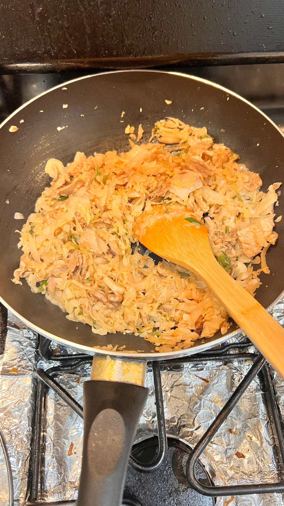 五花肉炒酸菜(东北酸菜)