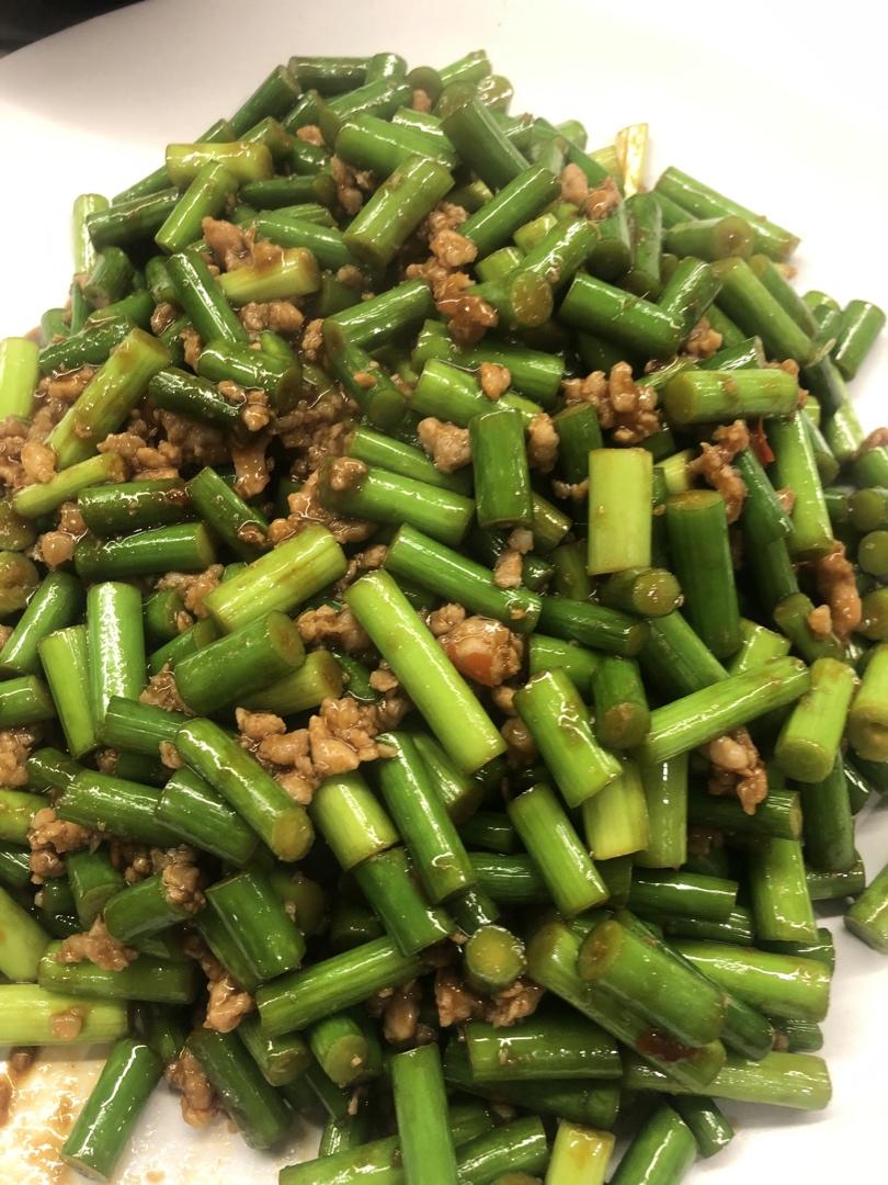 超下饭的蒜苔肉末