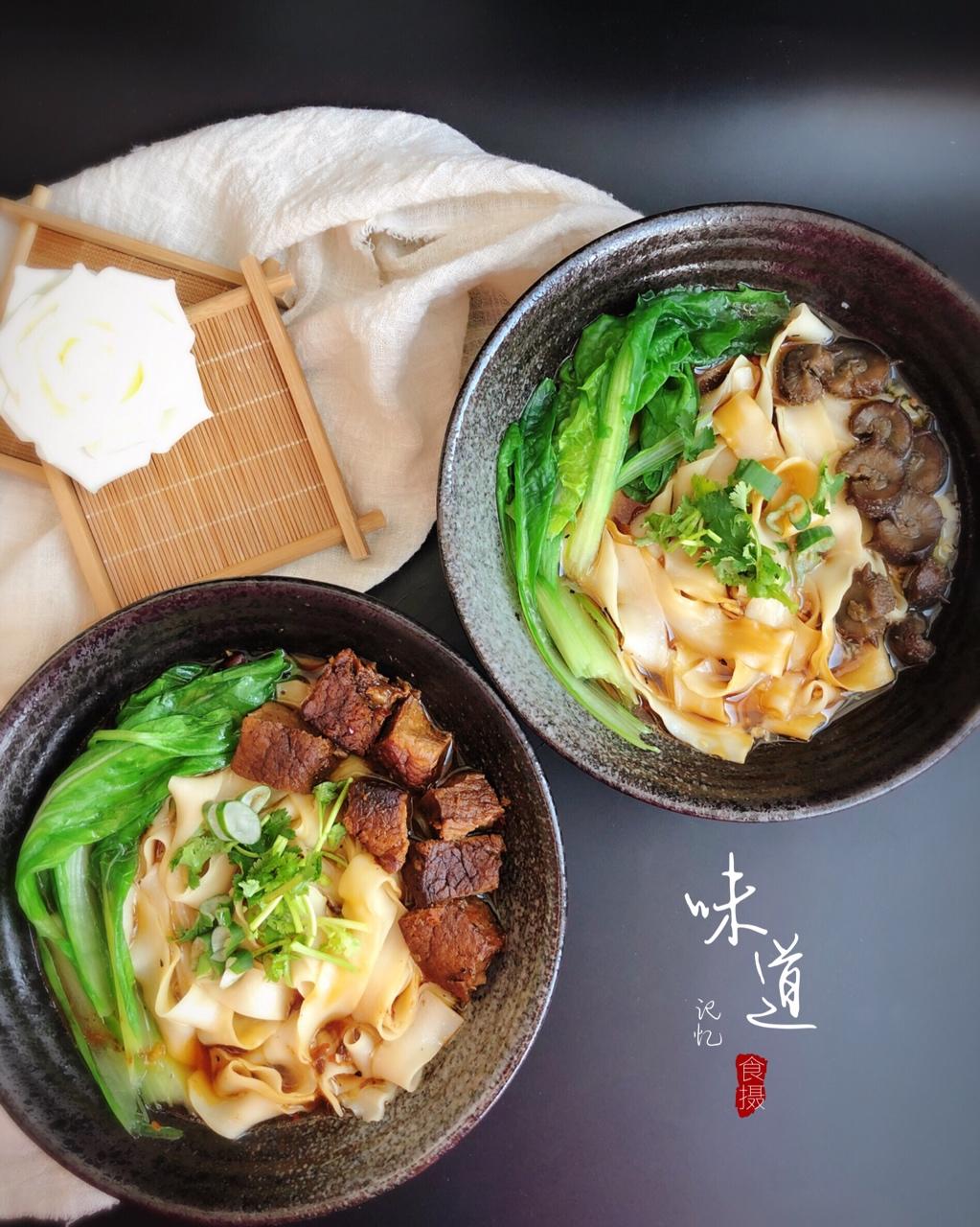 油泼热汤扯面