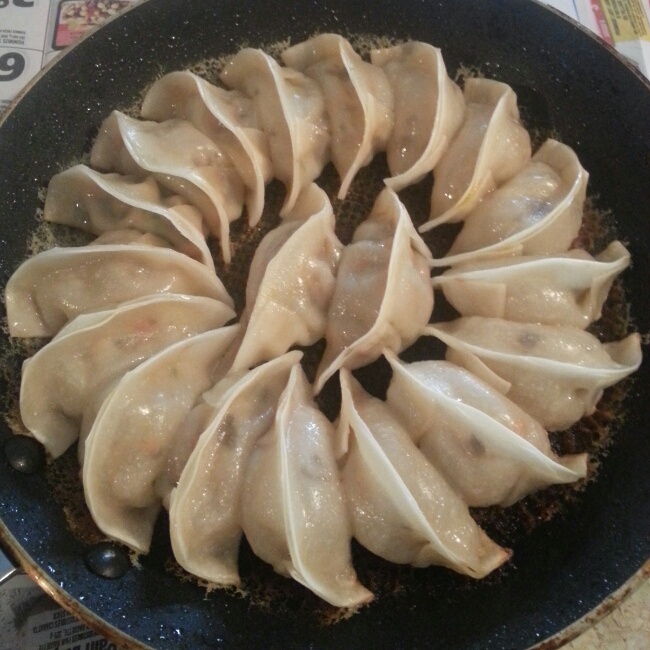 锅贴饺子