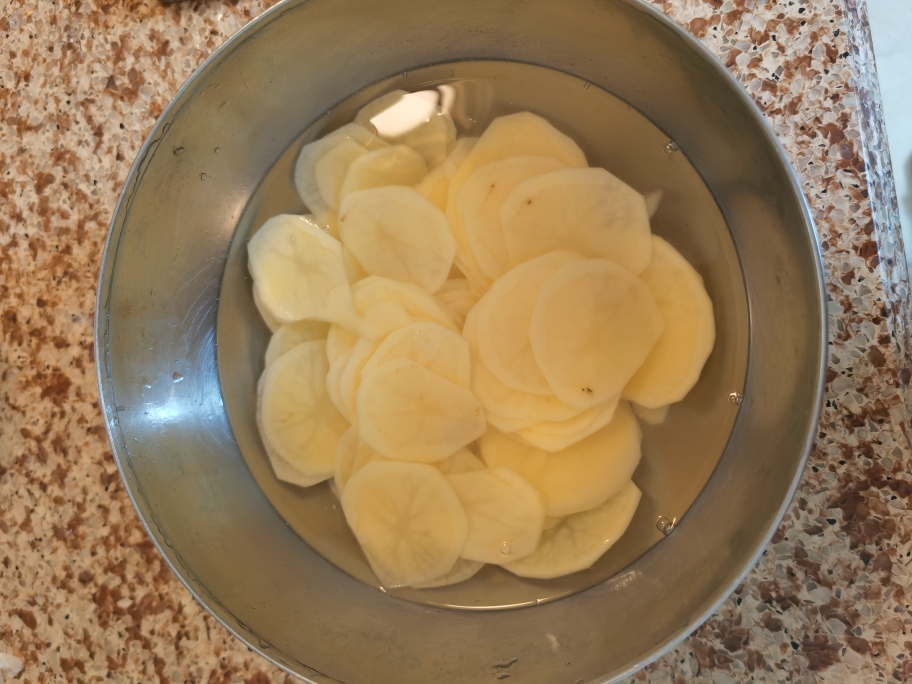 炸薯片（空气炸锅）的做法 步骤4