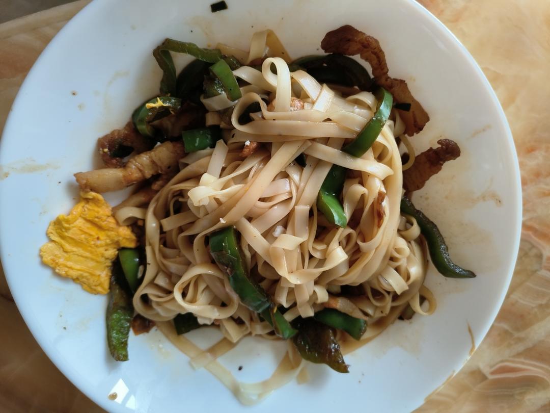 青椒肉丝拌面