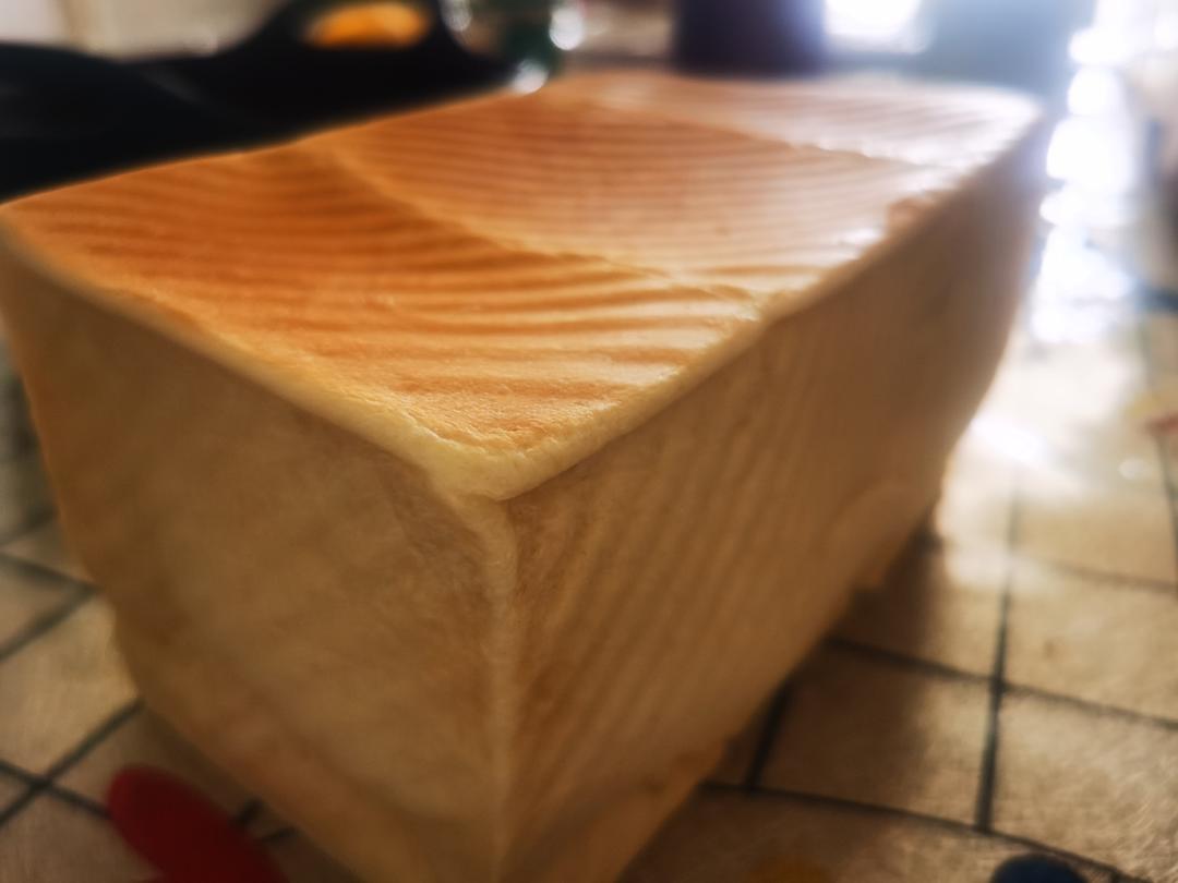 吐司，奶香手撕面包，超级香浓