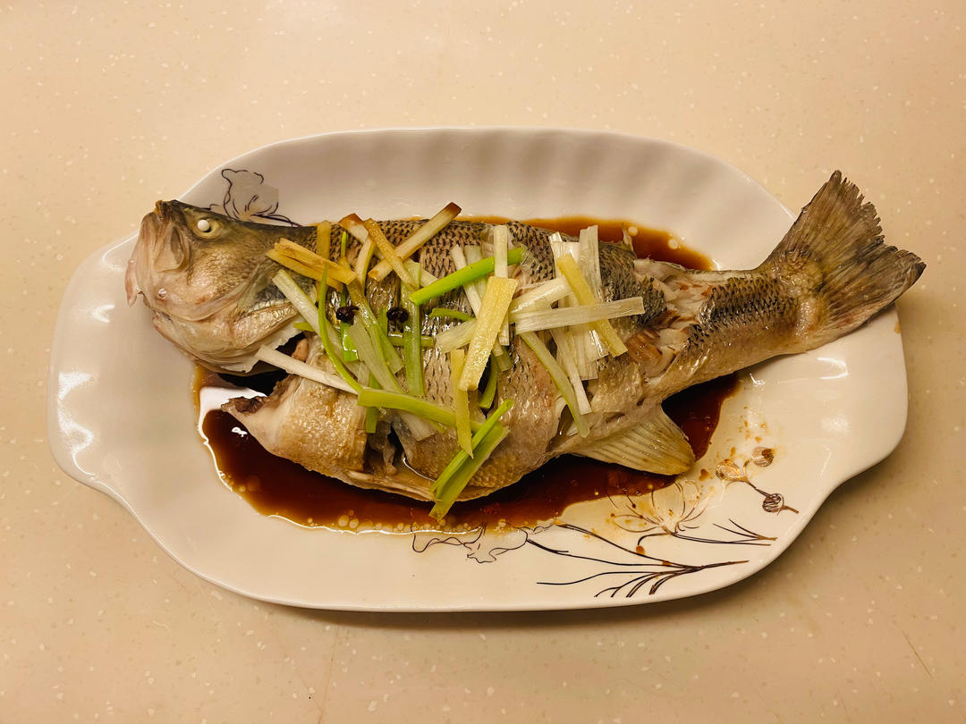 清蒸鲈鱼