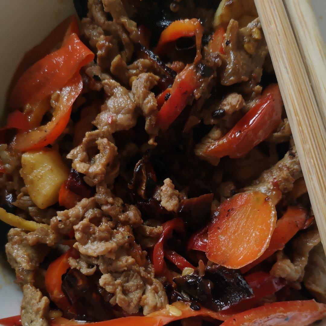 辣椒炒牛肉（牛肉嫩滑的做法）