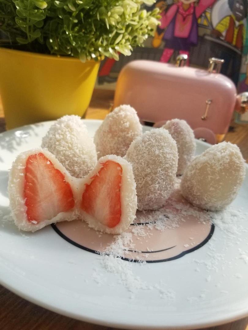 草莓季不要错过的甜品👉草莓糯米糍❗️巨好吃