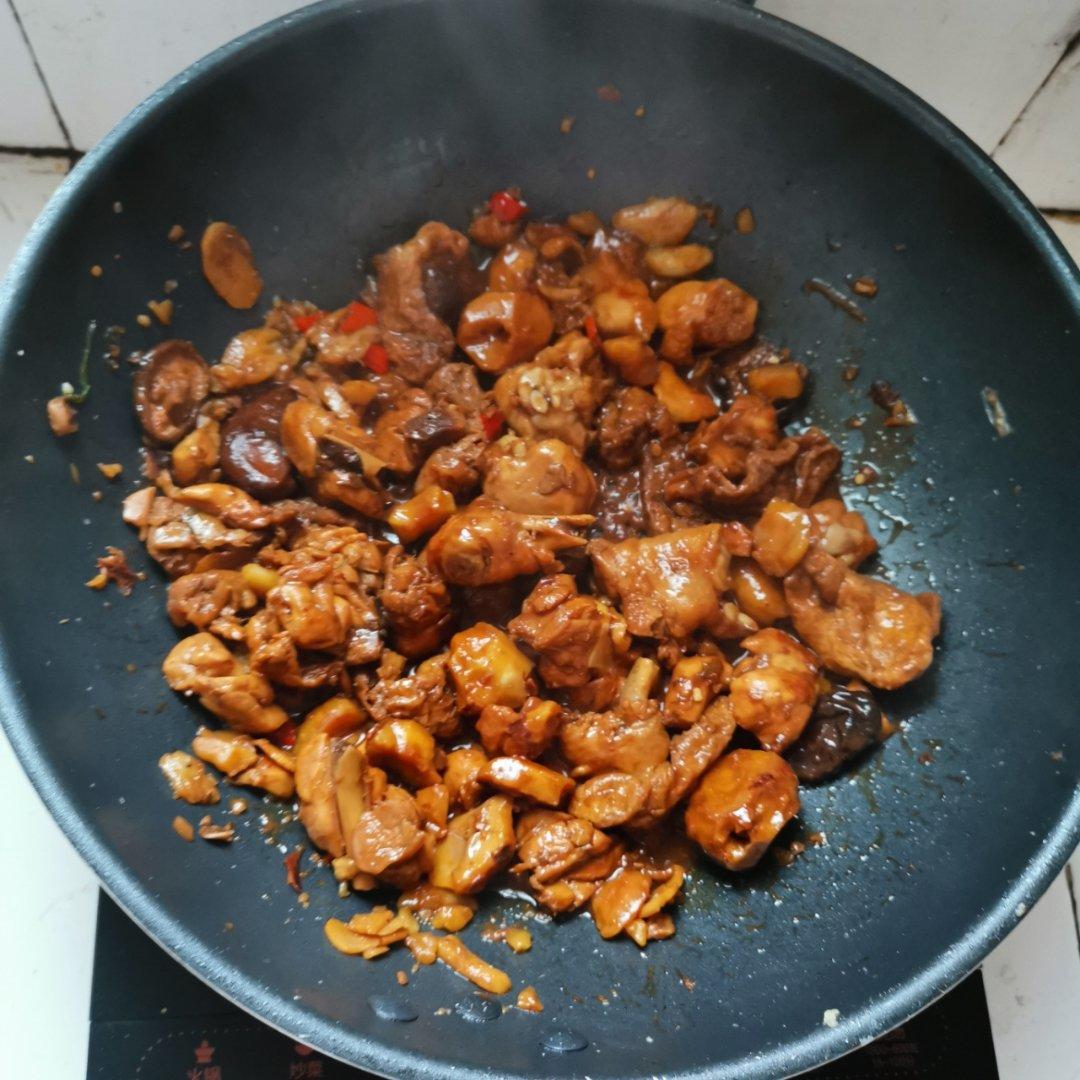 【栗子烧鸡】鸡肉都给你吃，栗子归我~