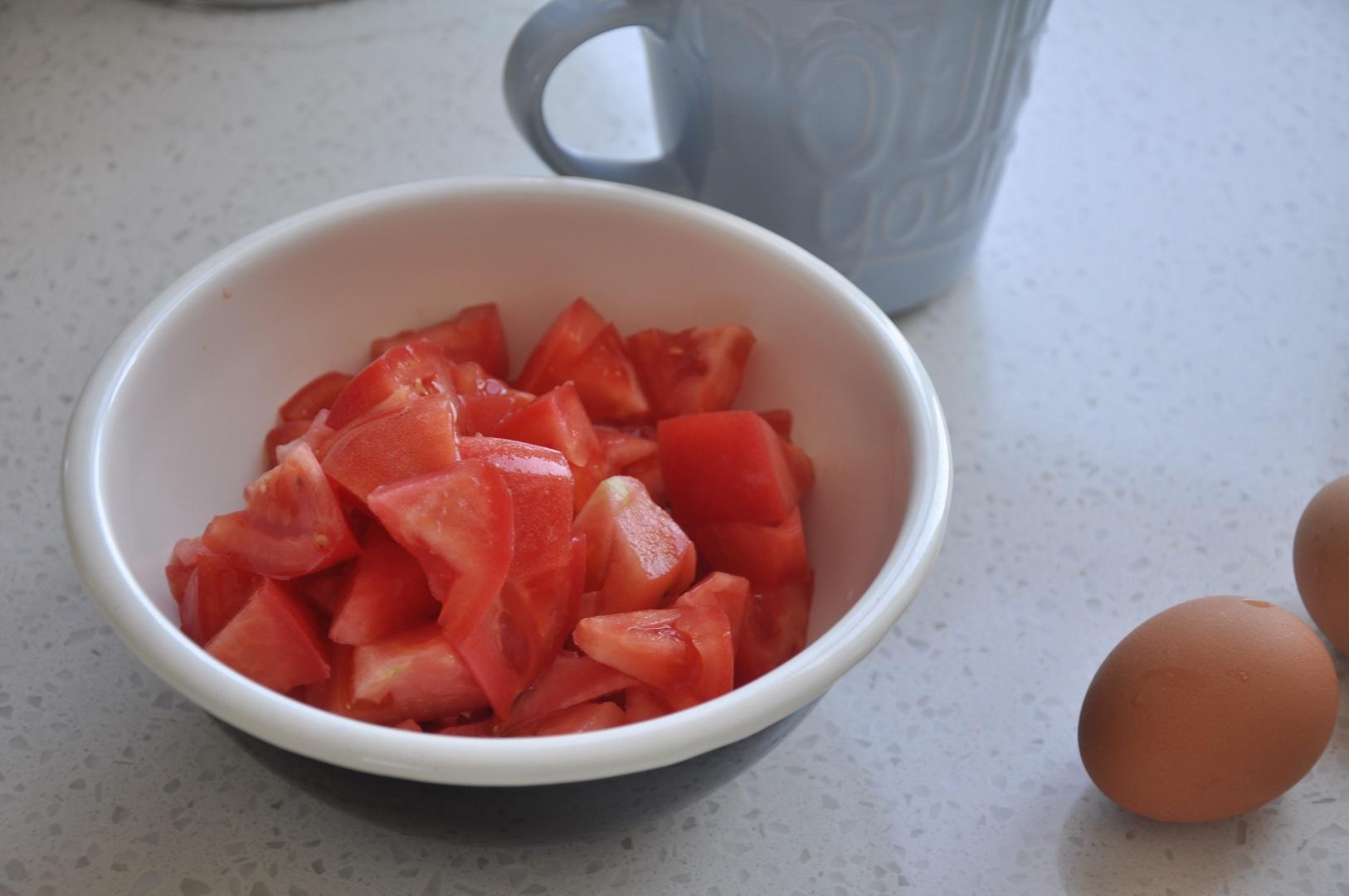 西红柿炖大头菜的做法 步骤1