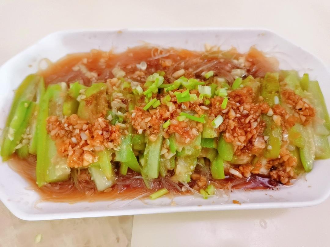 巨好吃「蒜蓉粉丝蒸丝瓜🥒」