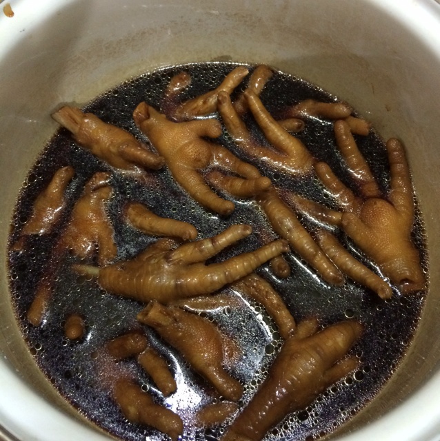 卤鸡脚