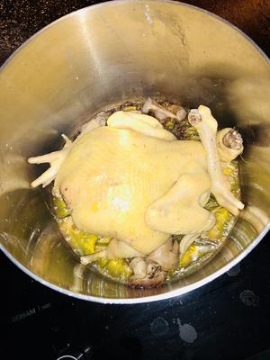 葱油焖鸡的做法 步骤7