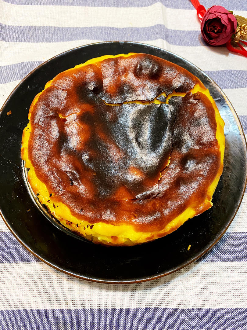 巴斯克蛋糕-风靡世界超简单的芝士蛋糕