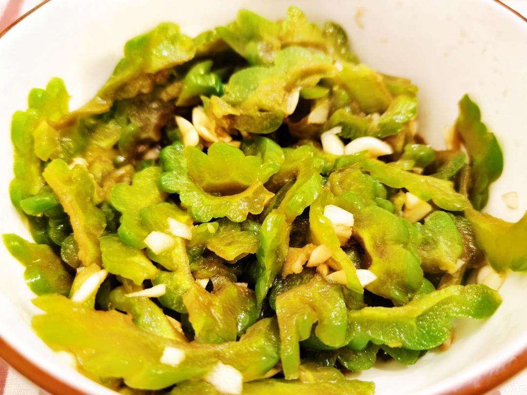 凉拌苦瓜（减脂肪，脆爽可口）