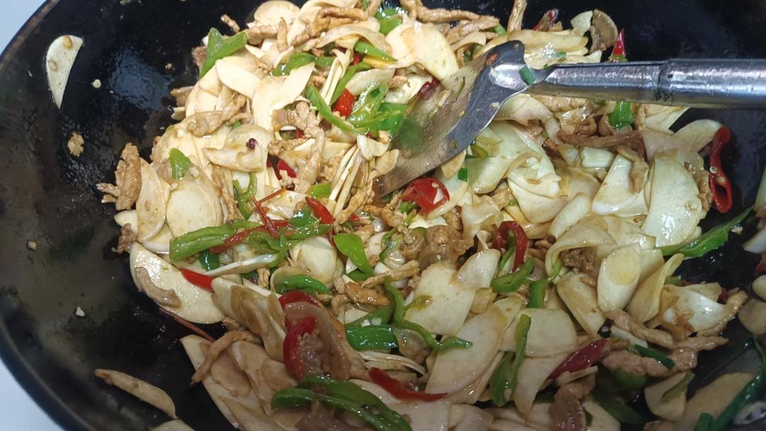 家常菜  好吃下饭的竹笋炒肉