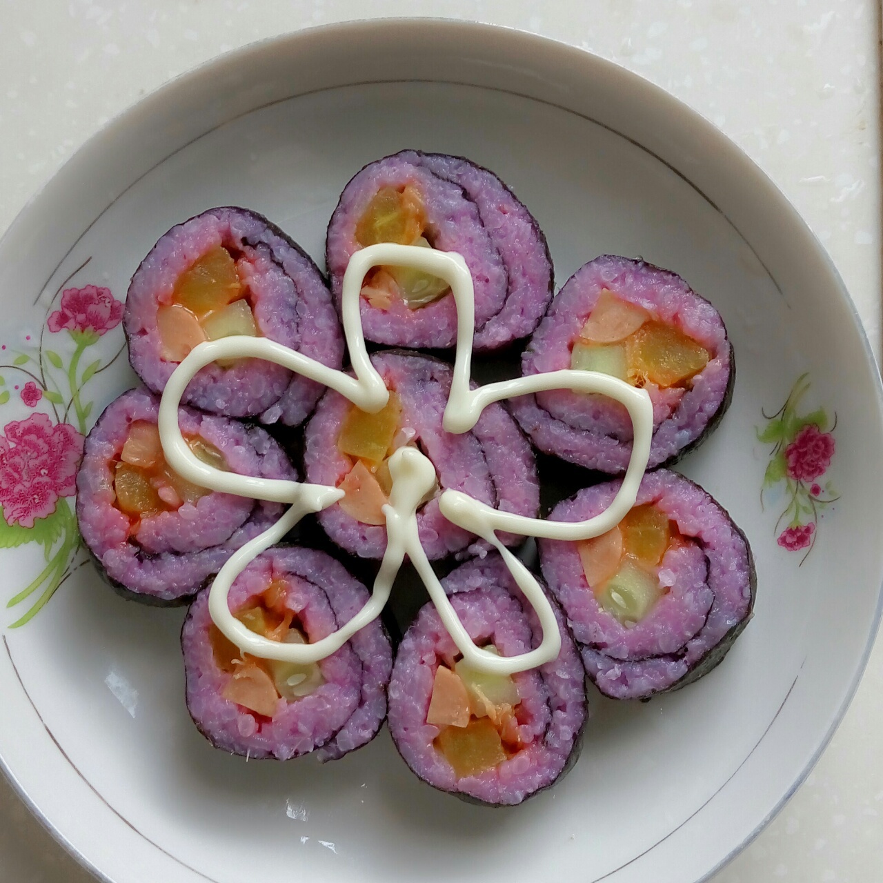 胖妮9hsx做的紫薯寿司
