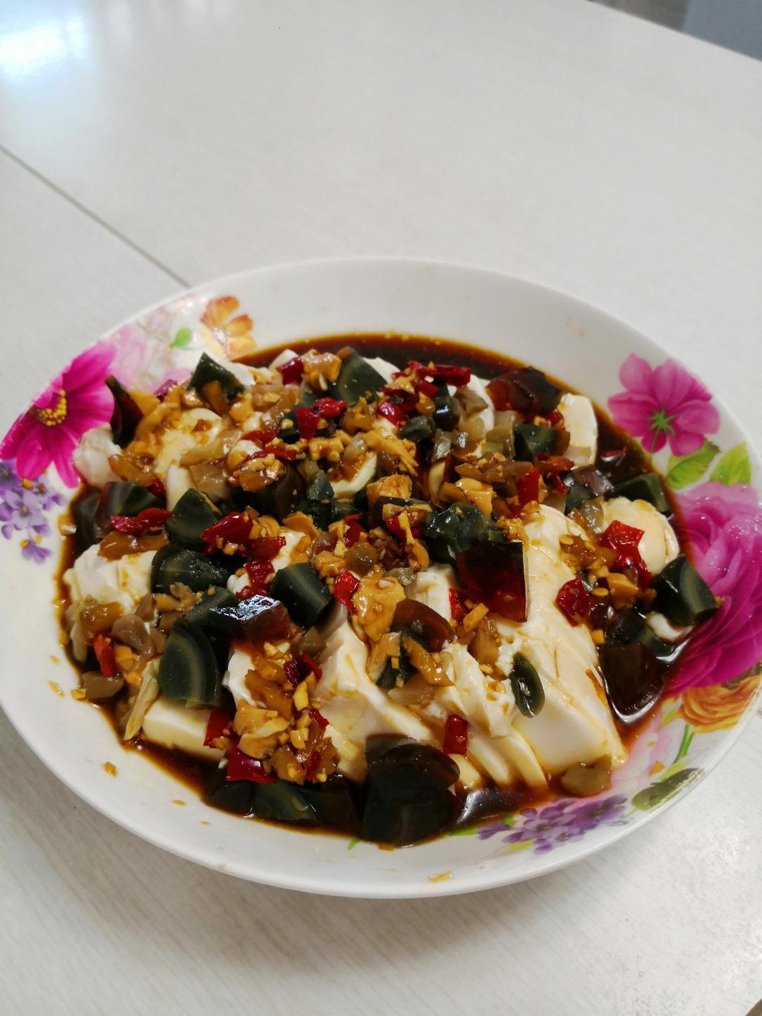 【最佳CP～】凉拌皮蛋豆腐✨