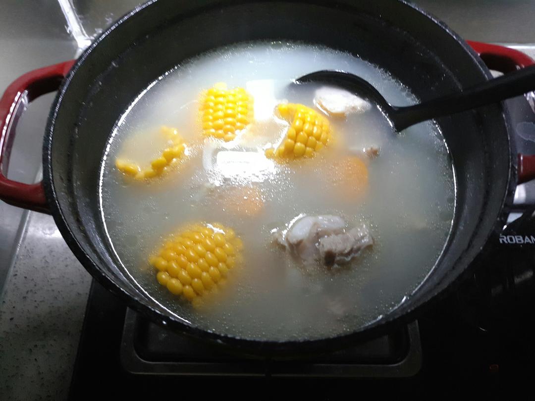 玉米排骨汤