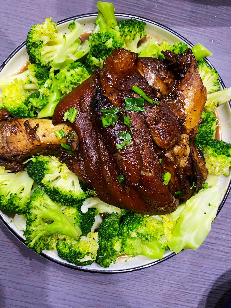 【红烧肘子】（家庭版卤蹄膀）