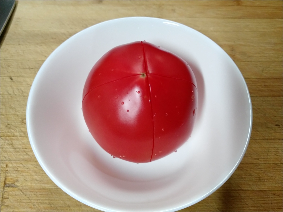 夏日清爽菜——番茄鸡蛋金针菇的做法 步骤1