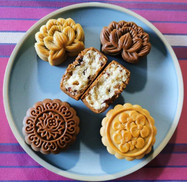 椰蓉蔓越莓月饼（不含糯米粉、淀粉）