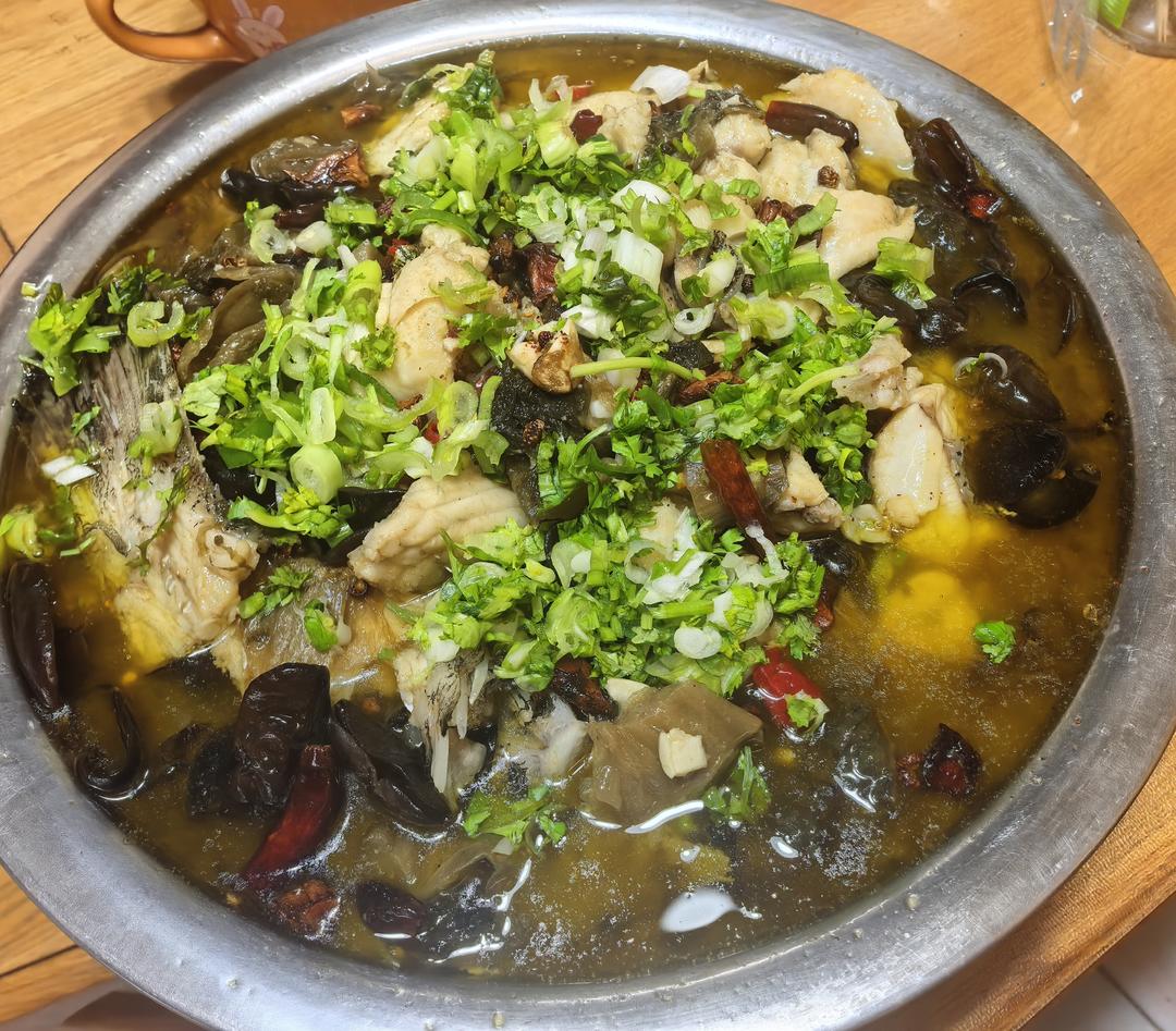 汤鲜鱼嫩的酸菜鱼